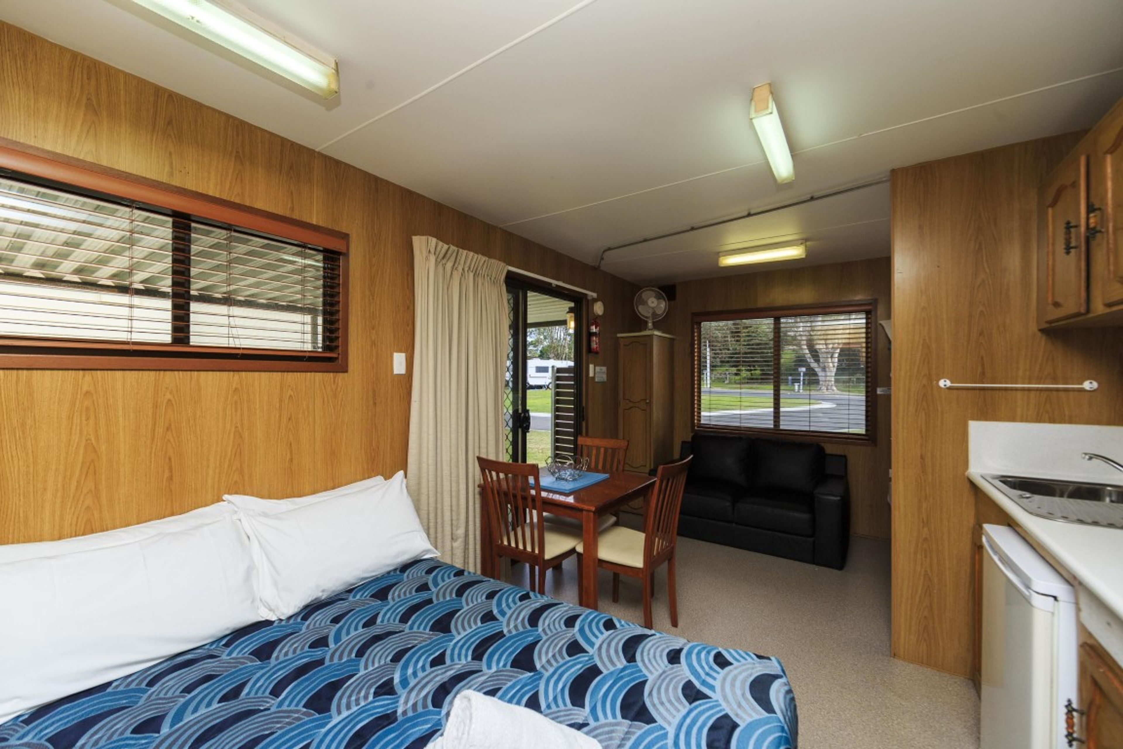 Scotts Head - Economy Cabin - Sleeps 5 - Main Bed