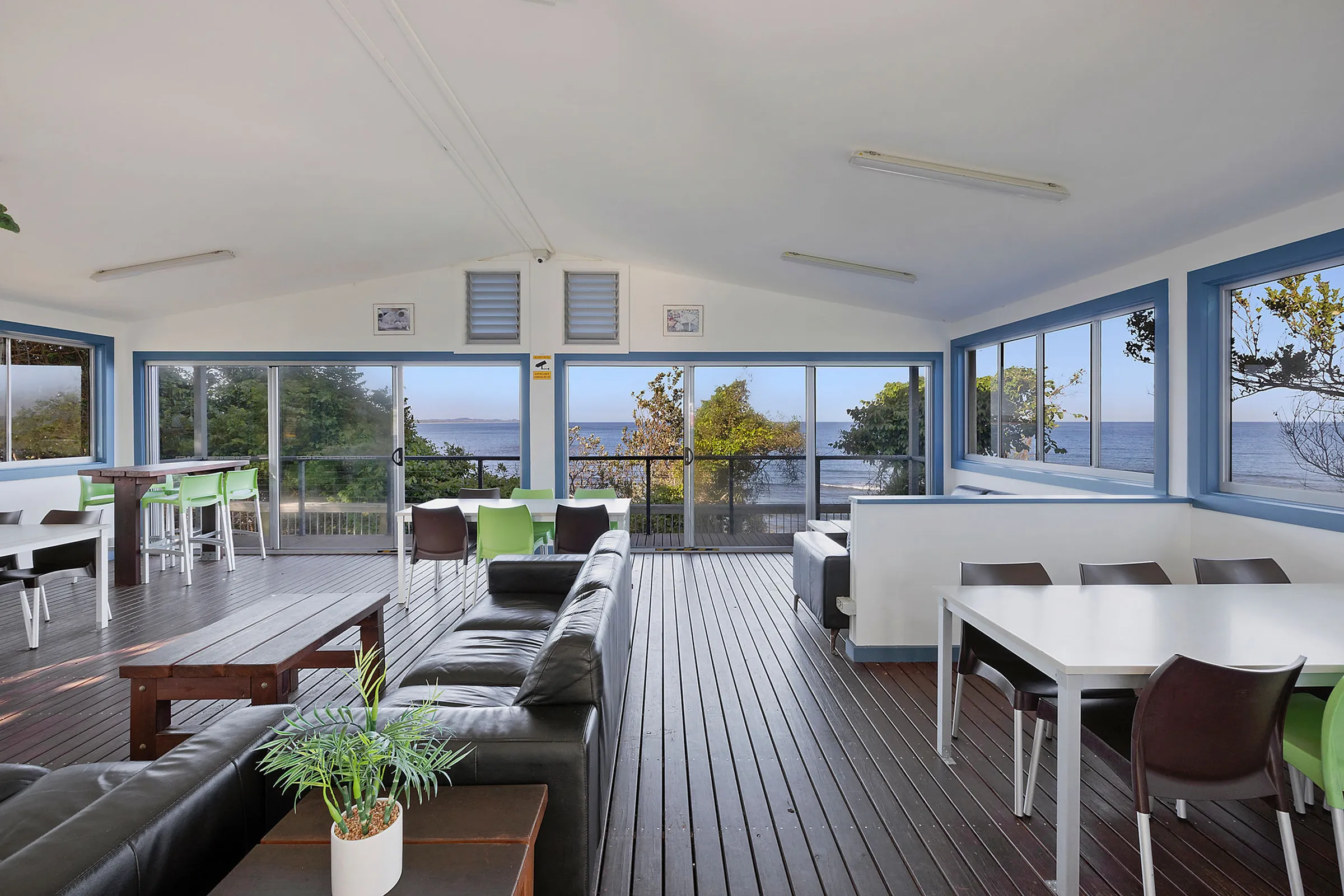 Reflections Bonny Hills - seating camping kitchen