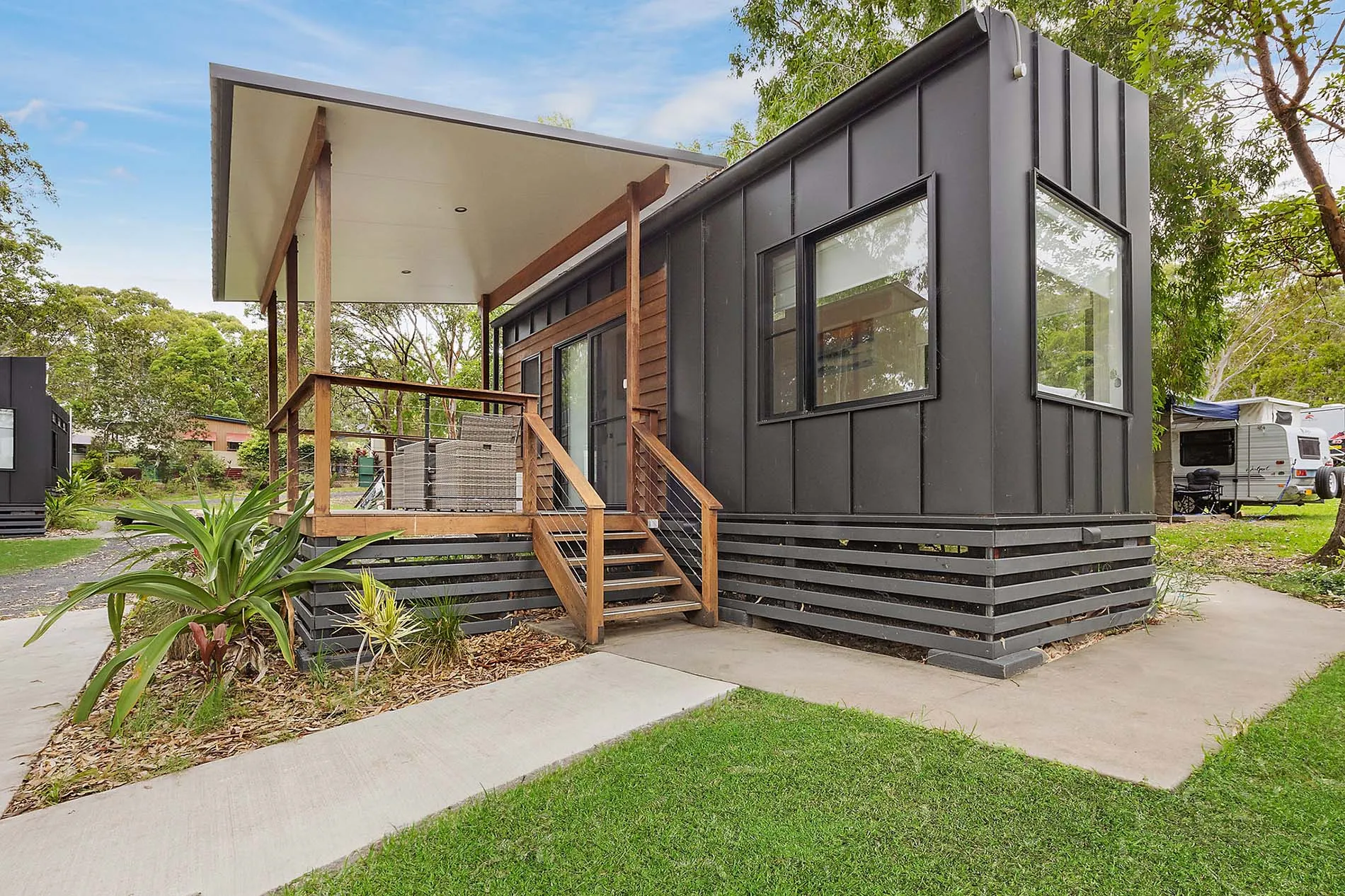 Moonee Beach - Tiny Home - Sleeps 2 - Dog Friendly