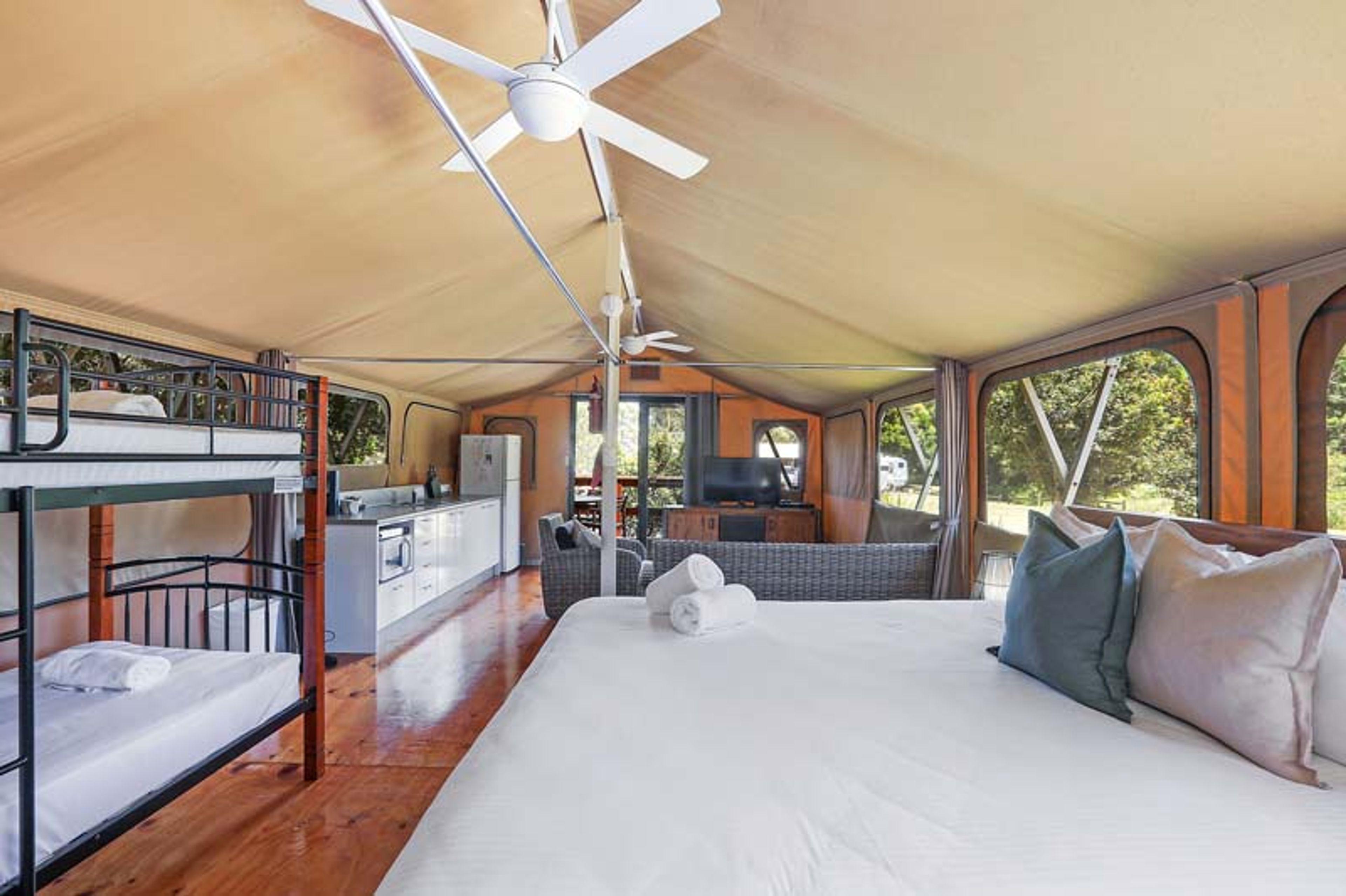 Mylestom - Deluxe Beach Tent - Sleeps 4 - Main Bed