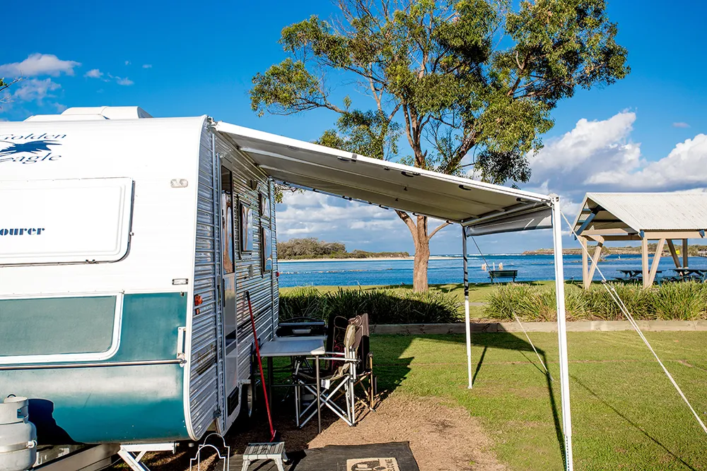 Urunga caravan