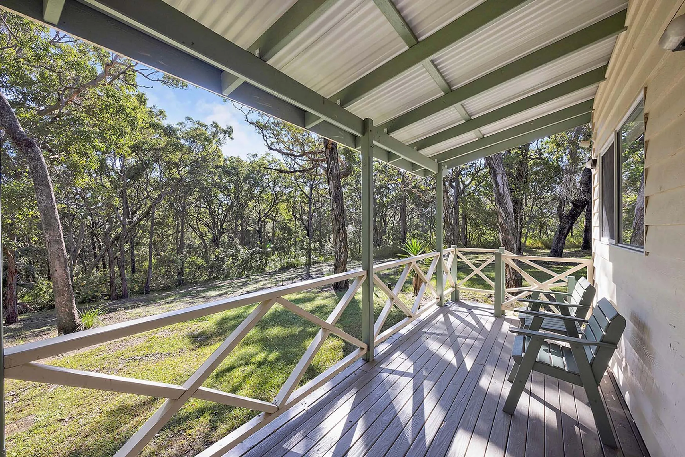 Hungry Head verandah