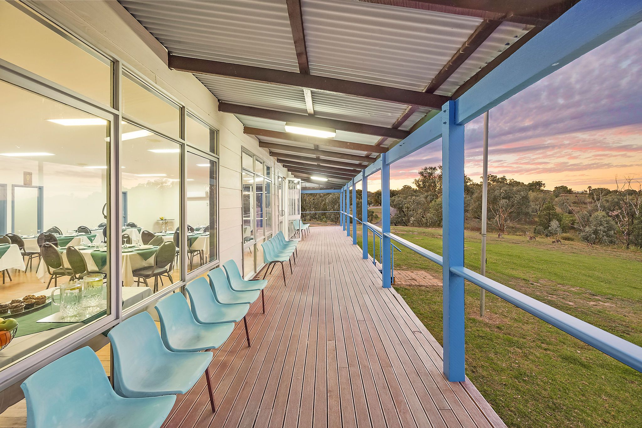 Lake Burrendong Tobin Conference Centre - verandah