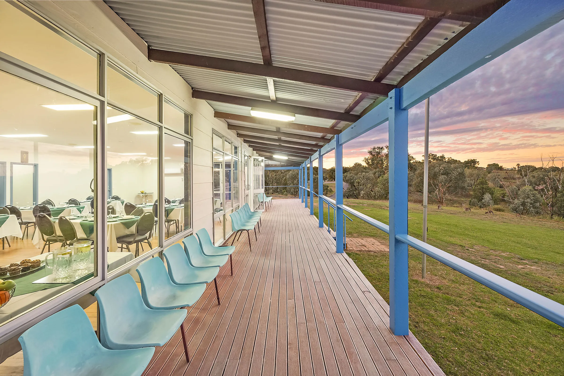 Lake Burrendong Tobin Conference Centre - verandah
