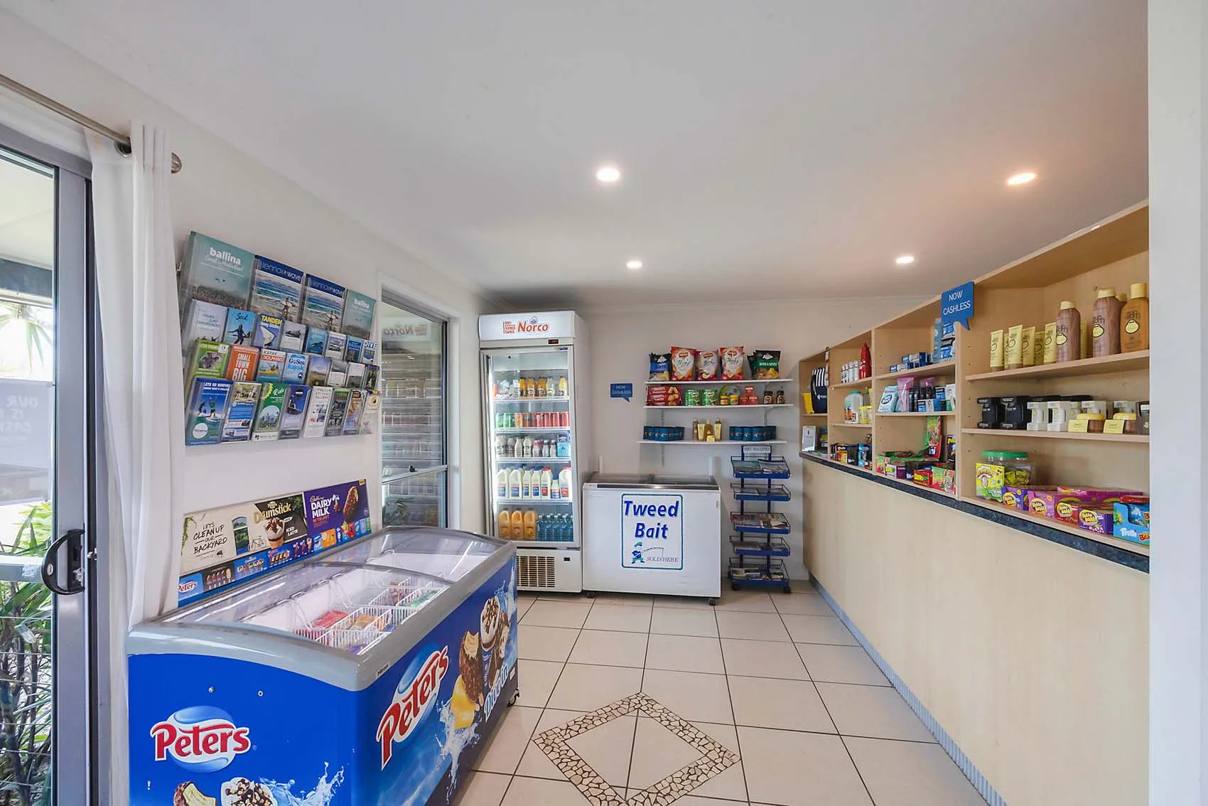 Lennox Head - Front Desk