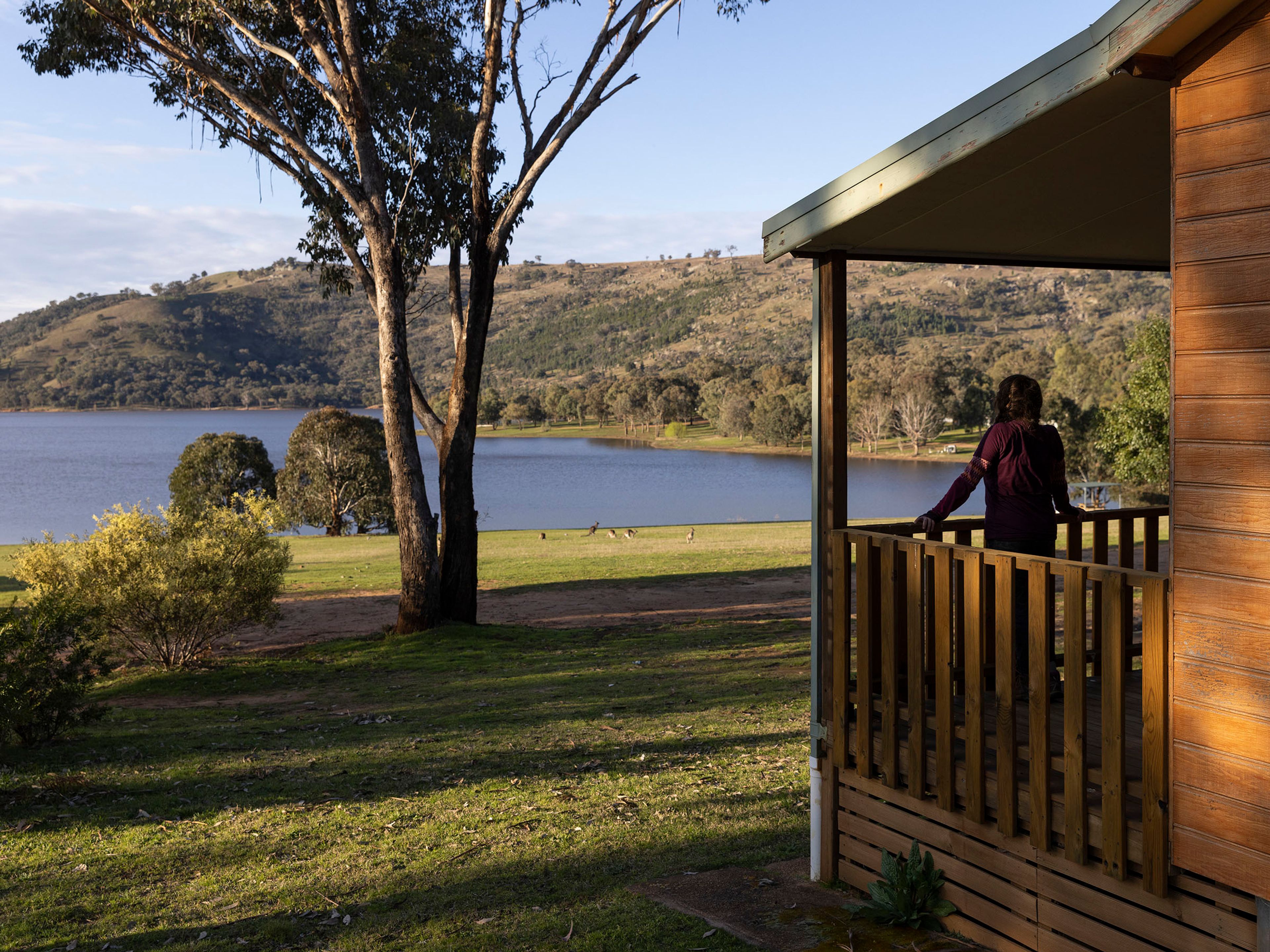 Reflections Holidays Grabine holiday & caravan Cabin accommodation overlooking Lauchlan River