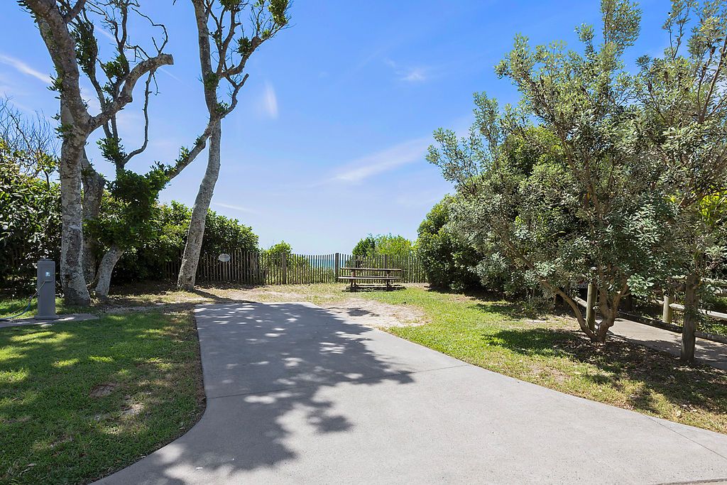 Byron Bay - Premium Powered Site - Slab