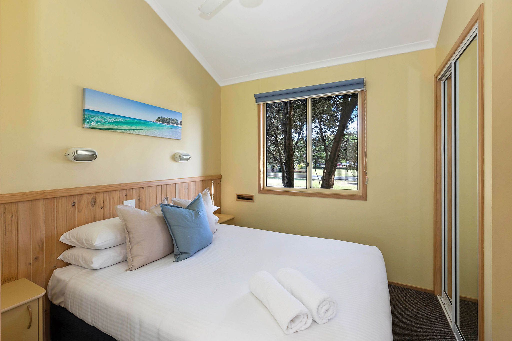 Forster Beach - Standard Cabin - Sleeps 5 - Main Be