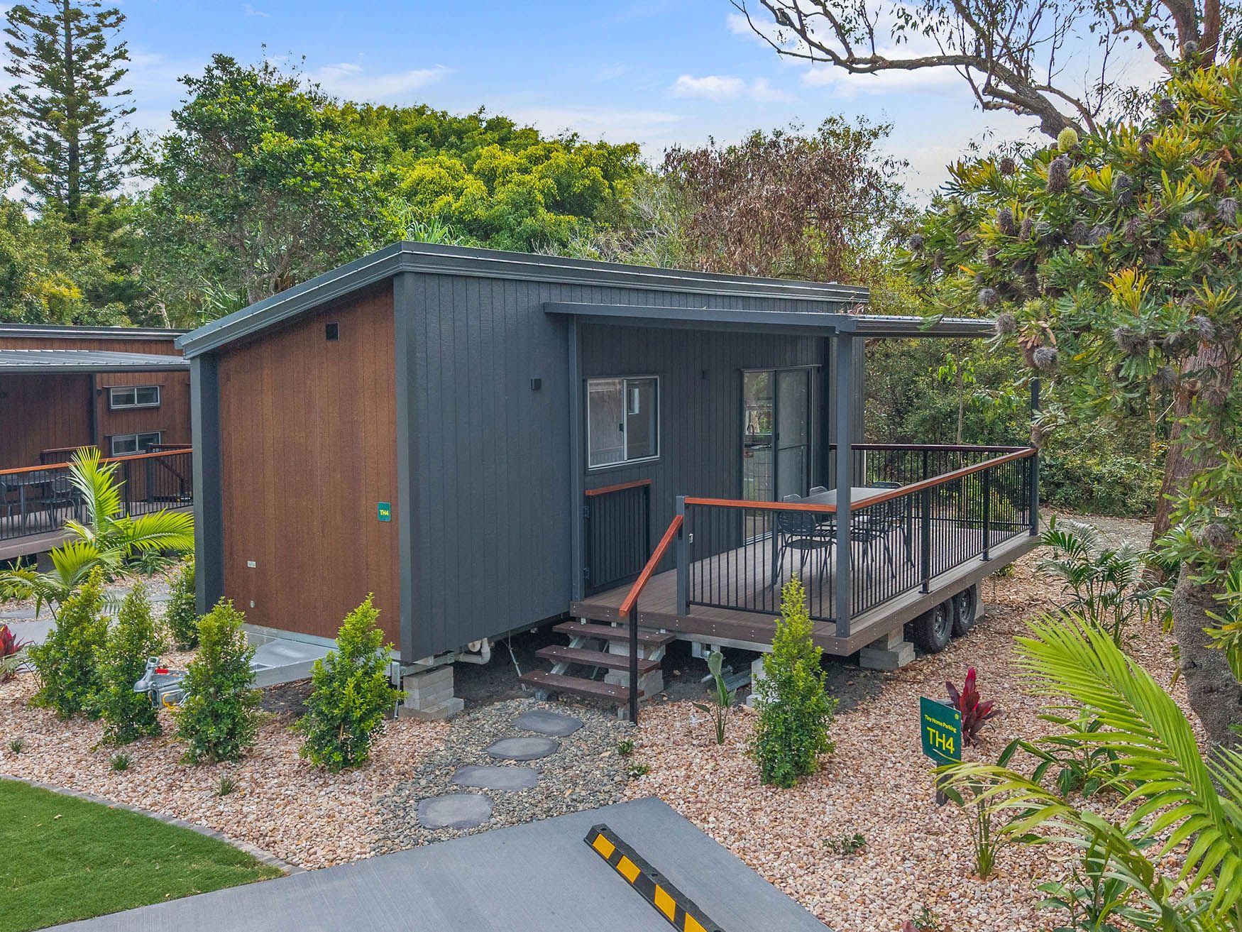 Lennox Head tiny home - sleeps 2 - ext