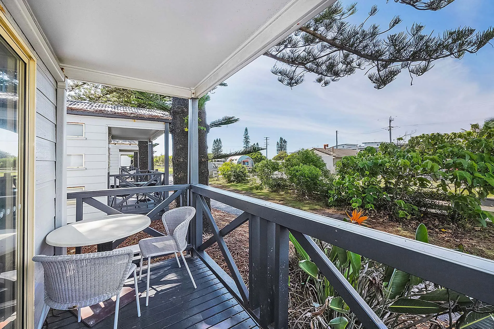 Lennox Head - Standard Cabin - Sleep 4 - Verandah