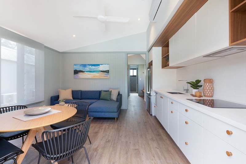 Jimmys Beach - Superior Villa - Sleeps 5 - Kitchen