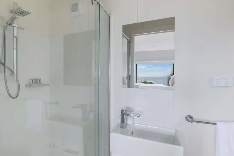 Byron Bay premium tiny home -  btahroom