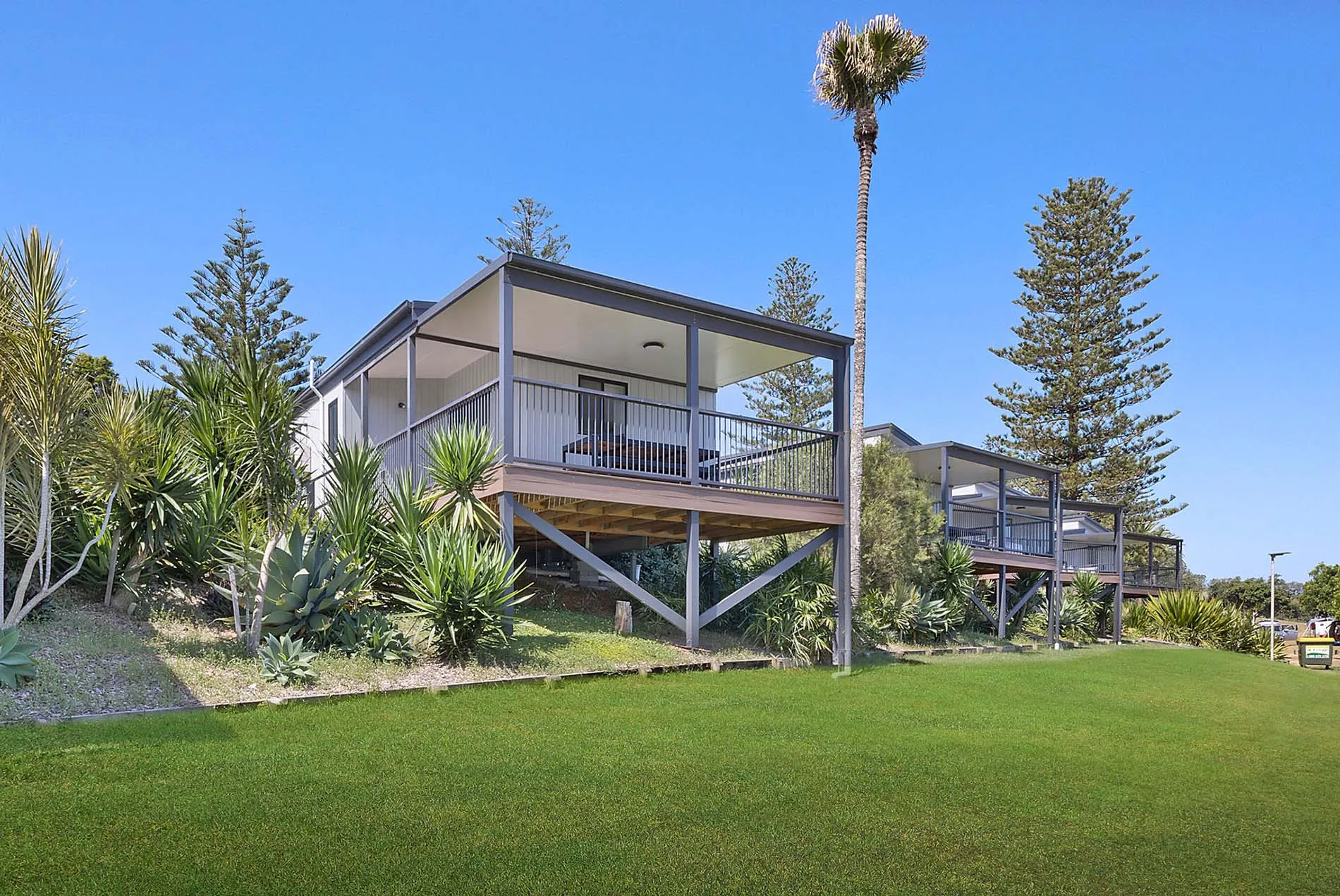 Forster Beach cabins