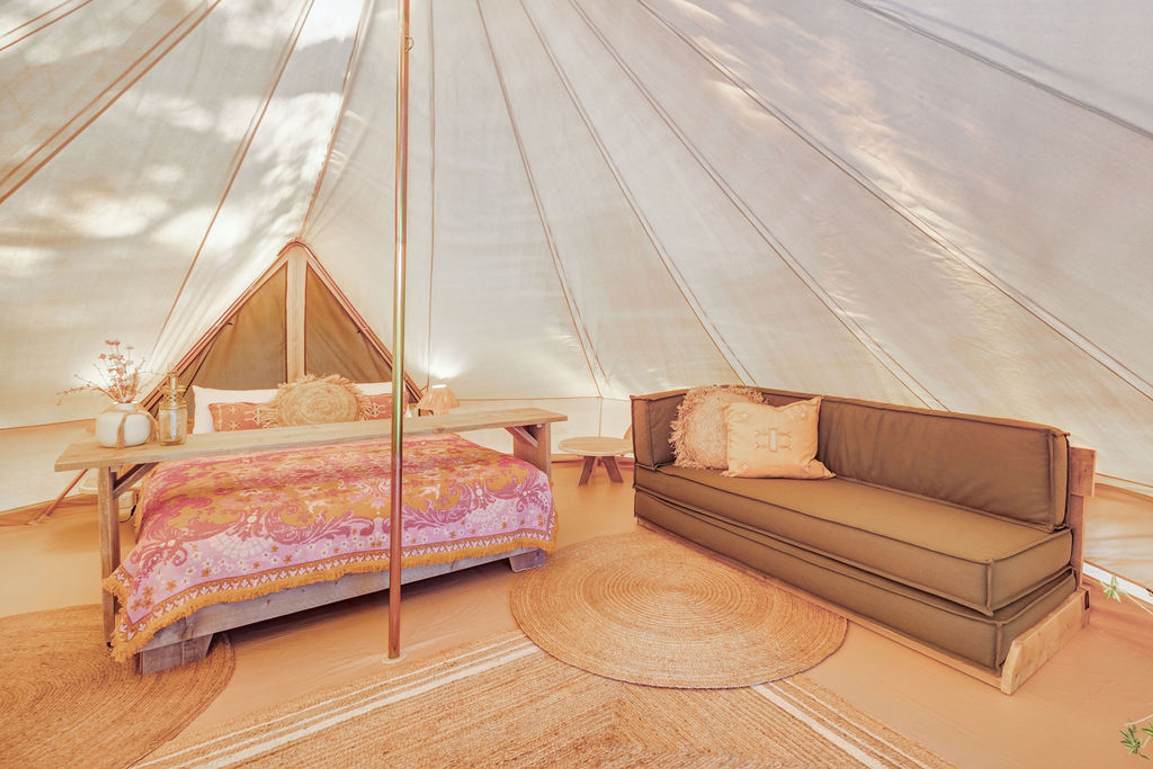 Byron Bay Bell Tent - Sleeps 2 couch bed