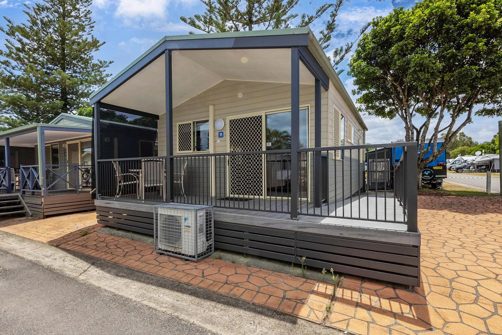 Tuncurry - Deluxe Cabin Accessible - Sleeps 4 - Do