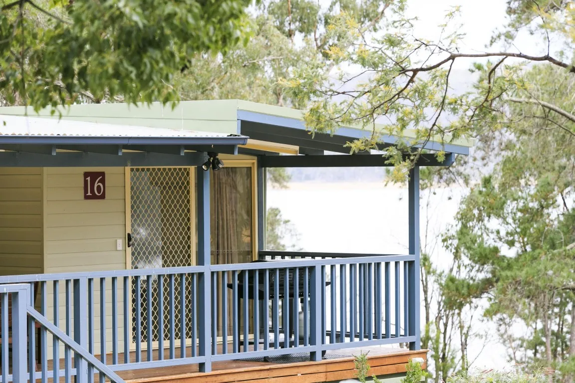 Burrinjuck Waters Standard Cabin Sleeps 8 - water