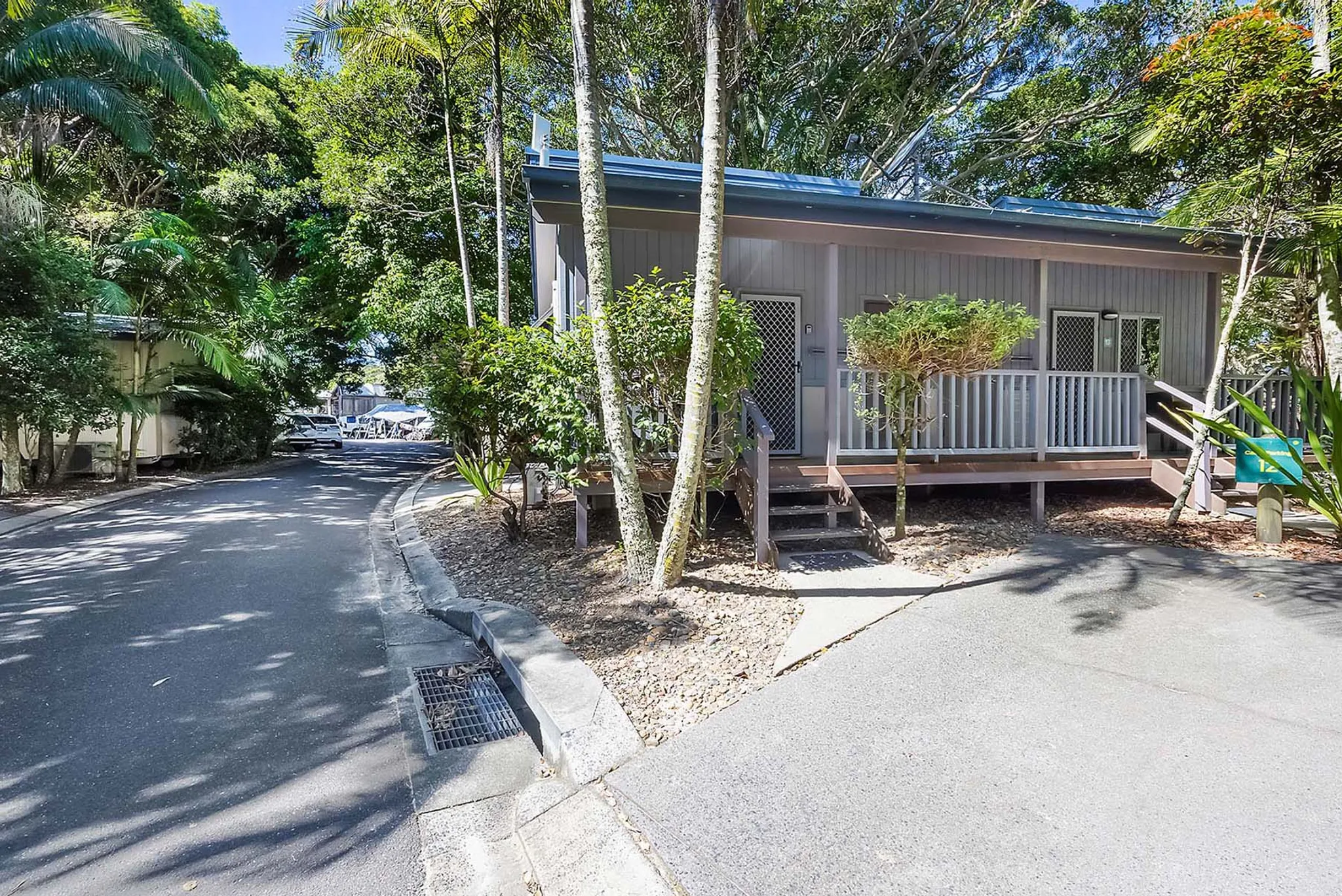 Byte Cabin Byron Bay Standard Cabin - 2 Guests | Reflections Holidays