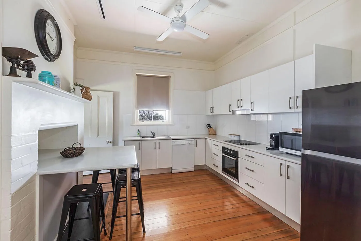 Norah Head Lighthouse kitchen