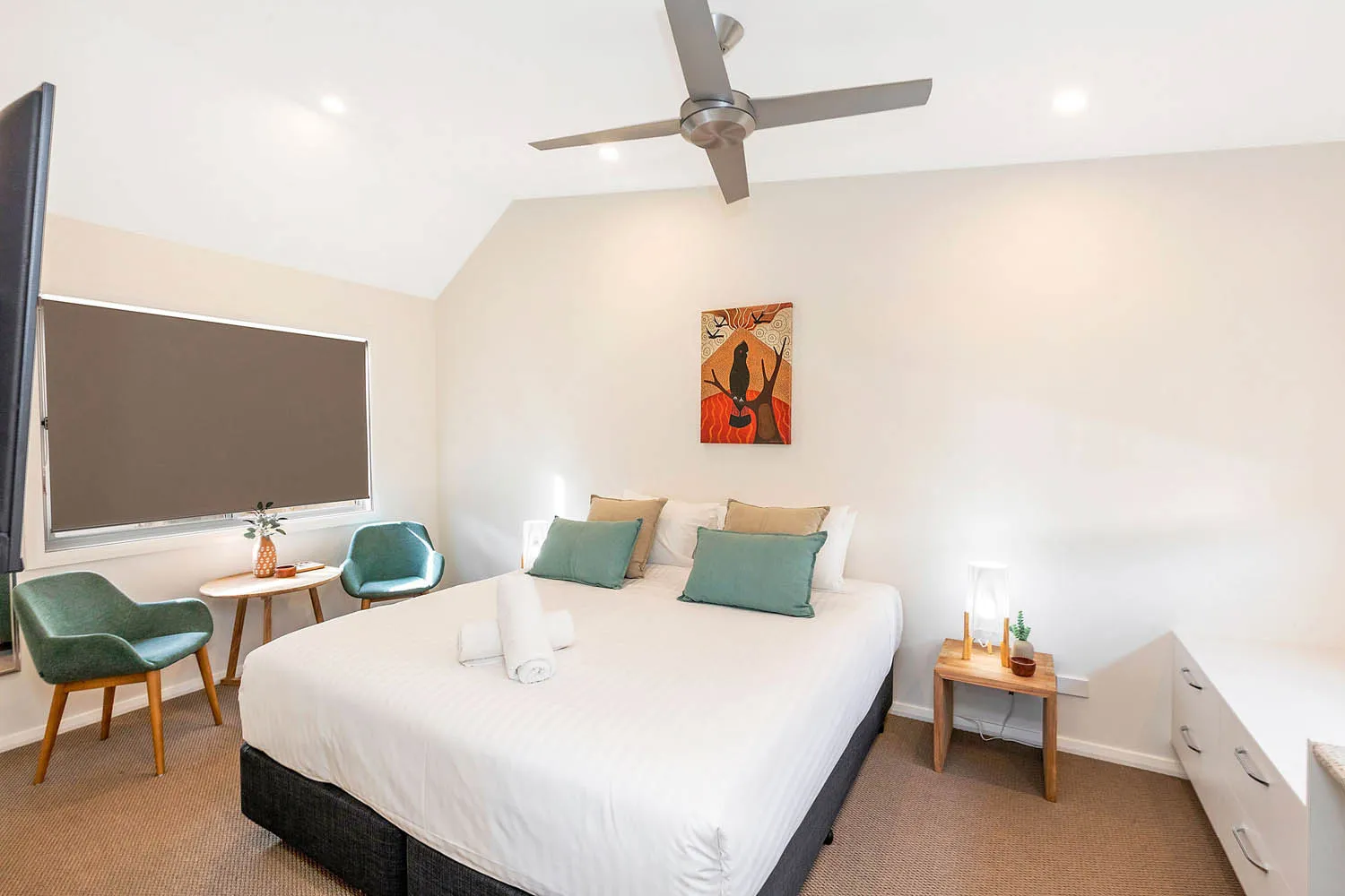 Bermagui Premium Cabin - Sleeps 6 bedroom 1