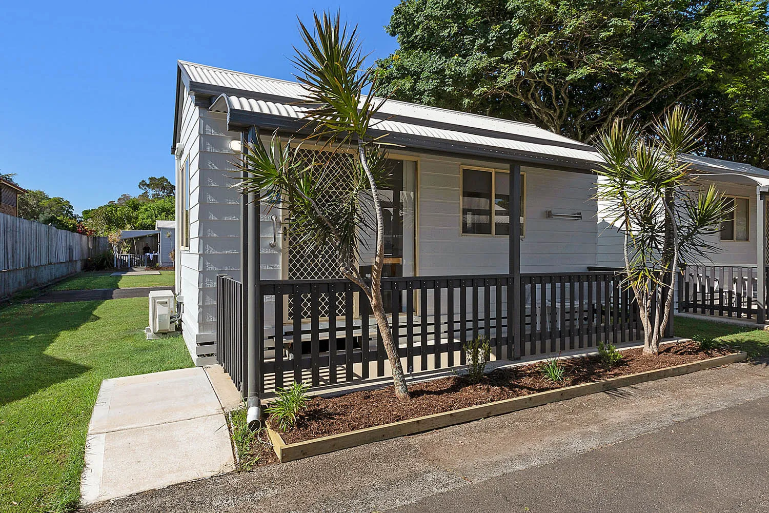 Ballina Standard Cabin - Sleeps 2 Exterior