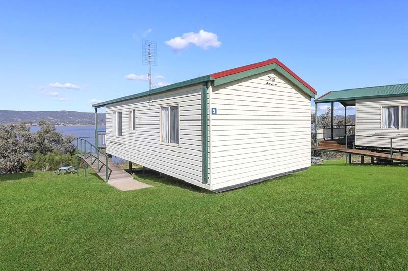 Lake Burrendong - Deluxe Cabin - Sleeps 5 - Side E