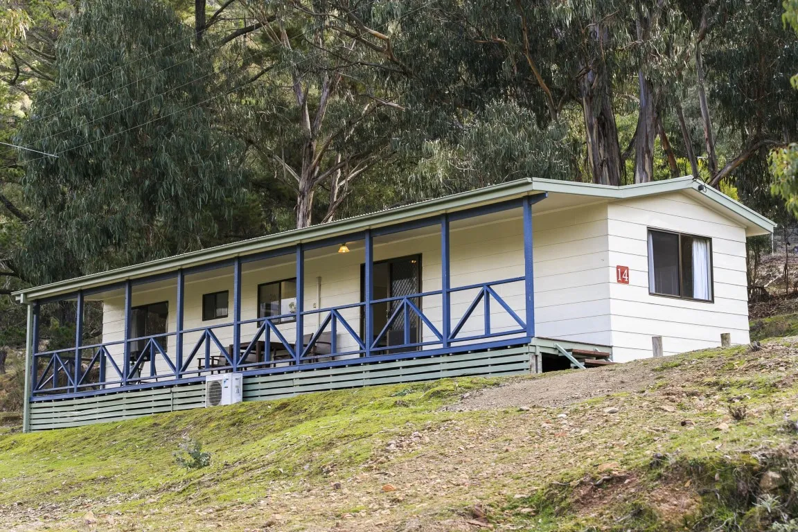 Burrinjuck Waters Standard Cabin - Sleeps 7 exteri