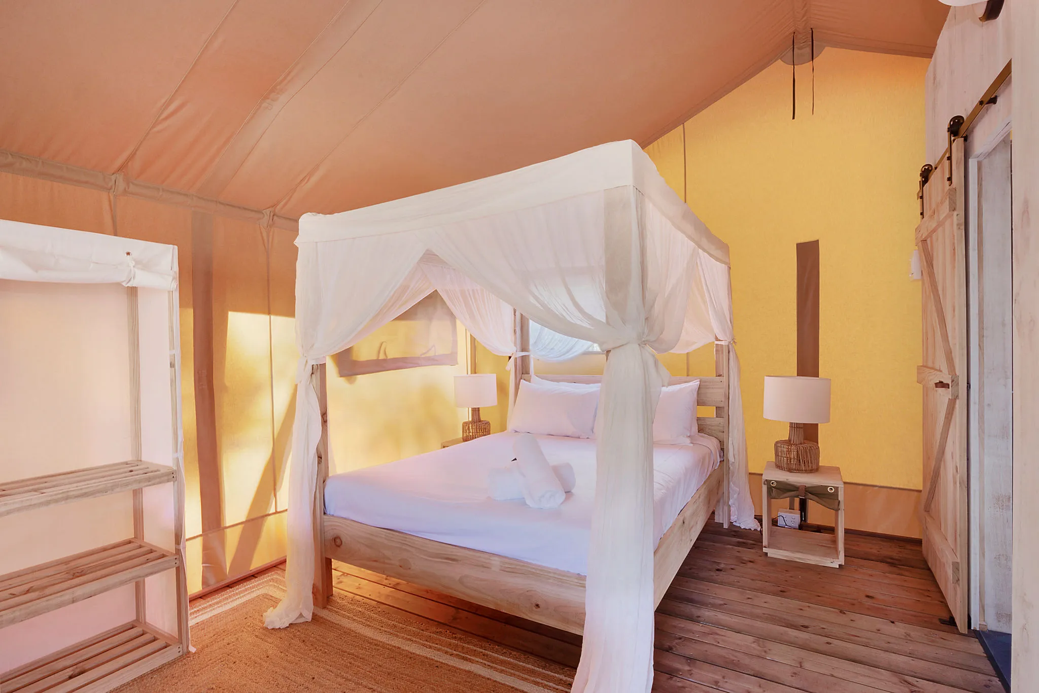 Bonny Hills 4 poster bed glamping tent