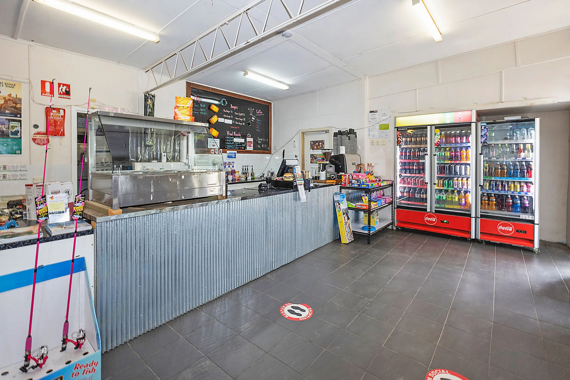 Wyangala Waters shop and kiosk