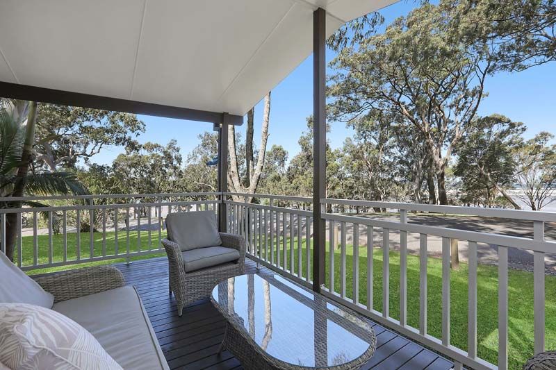 Moonee Beach - Premium Cabin - Sleeps 5 - Verandah