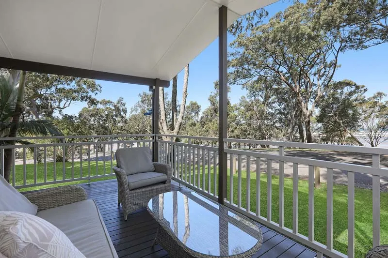 Moonee Beach - Premium Cabin - Sleeps 5 - Verandah