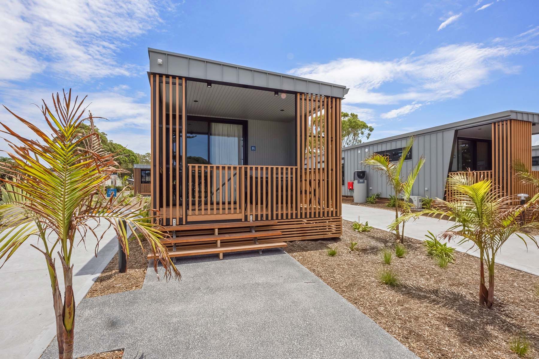 Hawks Nest - Superior Villa - Sleeps 4 - Dog Frien