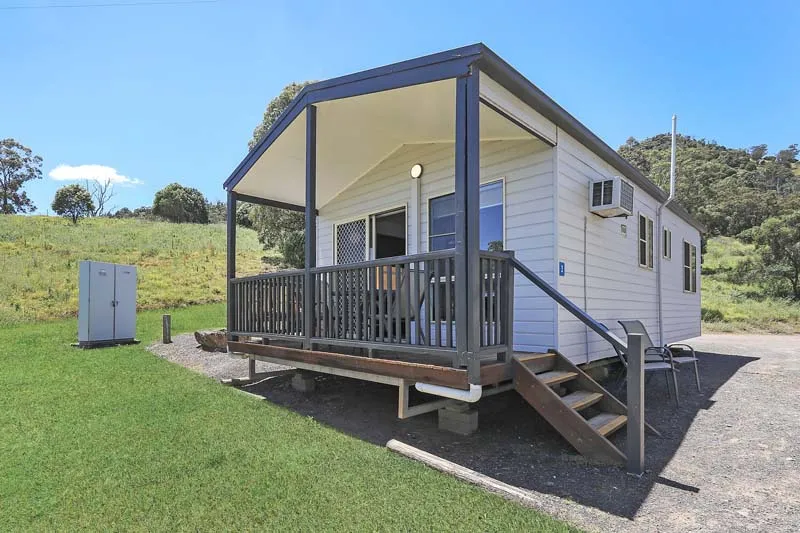 Lake Glenbawn - Deluxe Cabin - Sleeps 5 Dog Friend