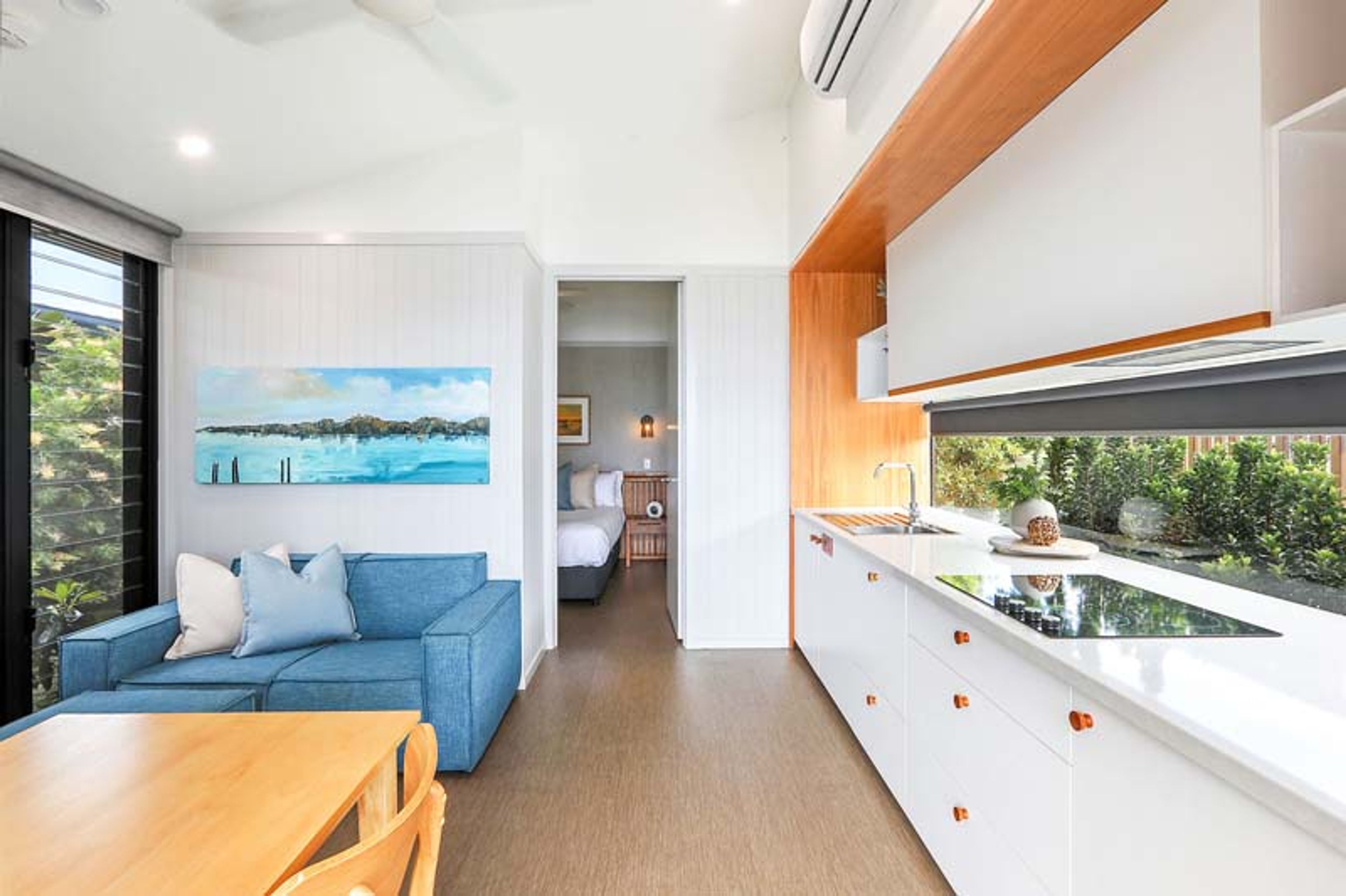 Shaws Bay - Premium Cabin - Sleeps 2 - Living & Ki