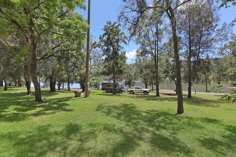 Standard Unpowered Site Lake Glenbawn Holiday Park Reflections