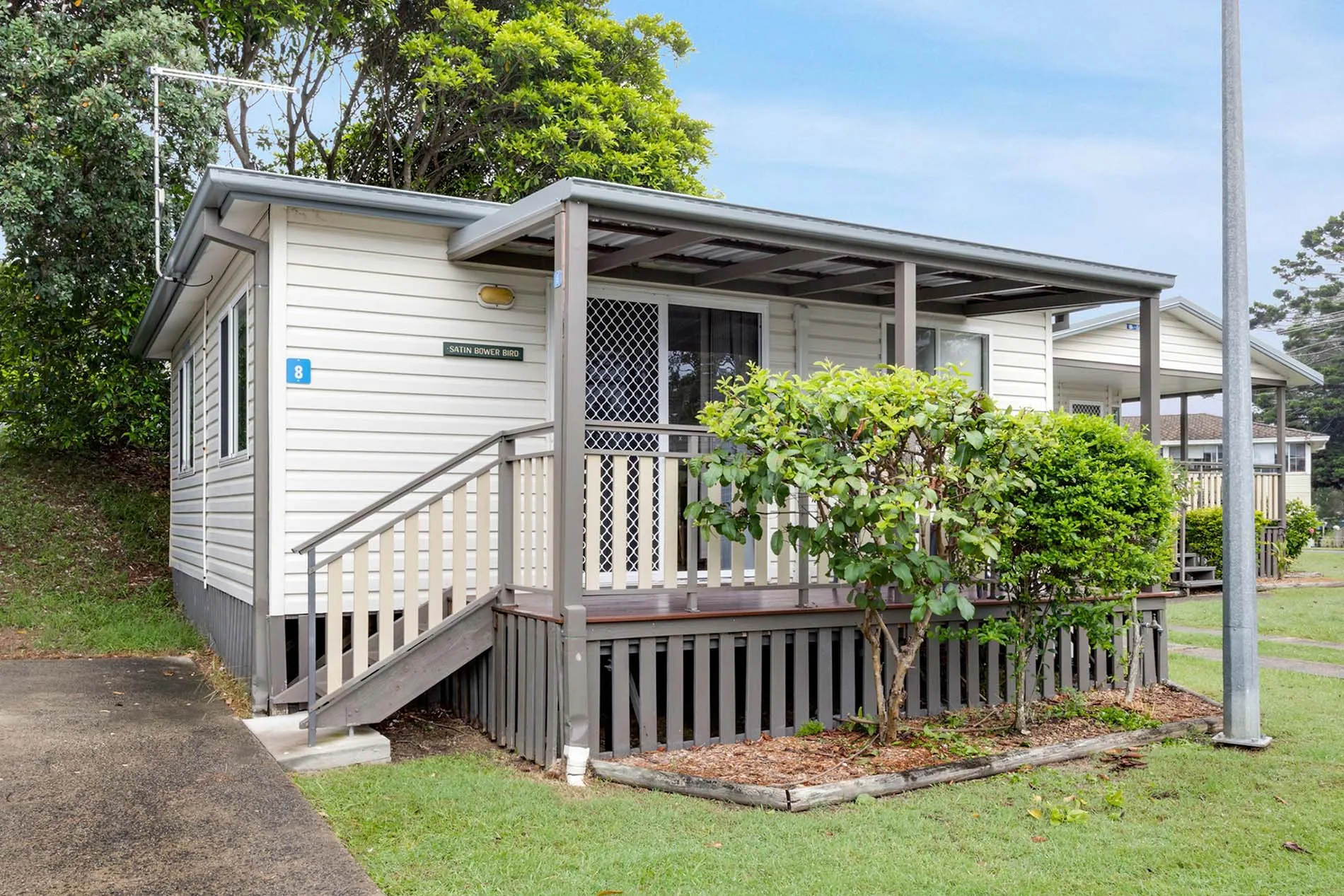 Urunga - Standard Cabin - Sleeps 4 - Dog Friendly 