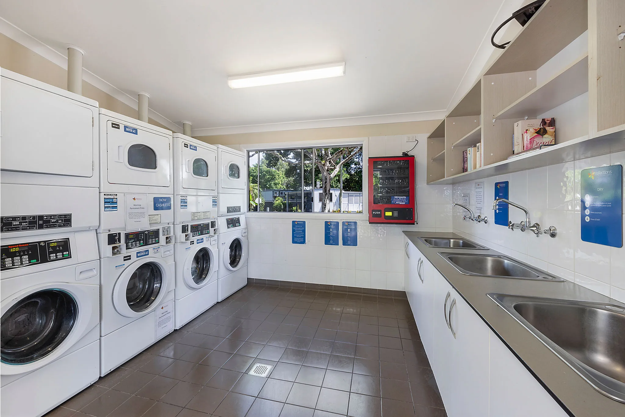 Brunswick Heads caravan park amenity block laundry 