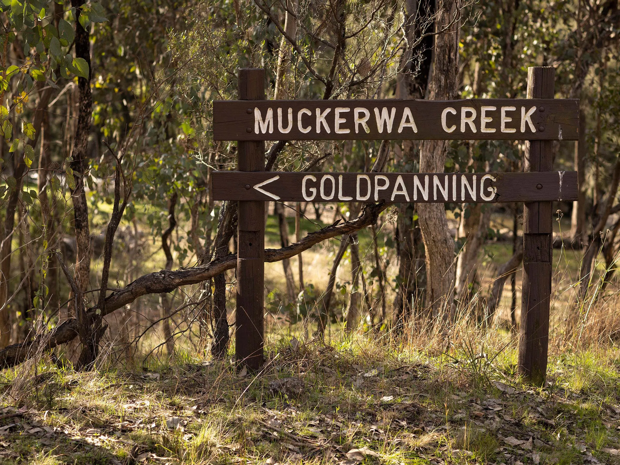 Reflections Holidays Mookerawa holiday and caravan park Mookerawa creek gold panning sign