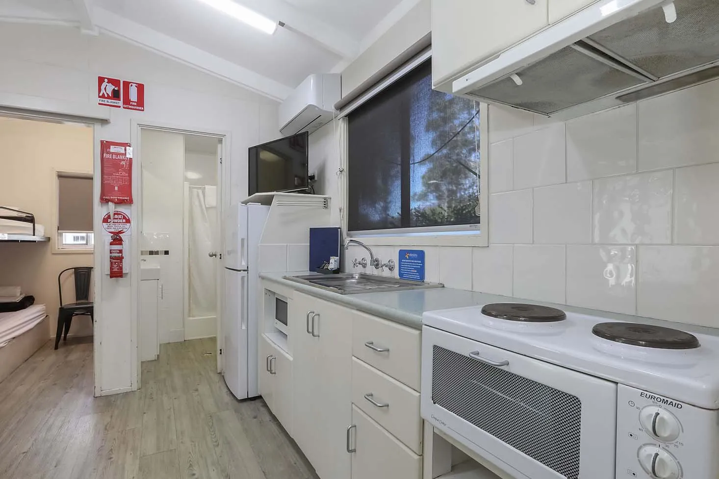 Coffs Harbour - Standard Cabin - Sleeps 4 - Kitche