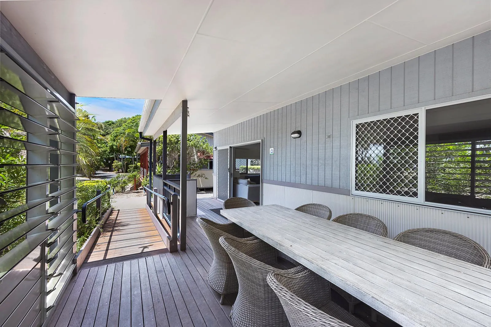 Byron Bay Deluxe Cabin sleeps 5 access - outdoor f