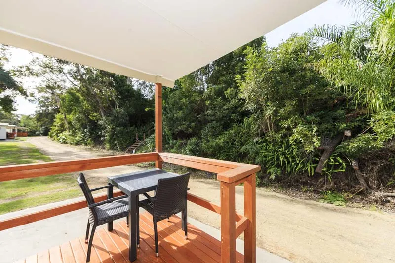 Nambucca Heads - Economy Cabin - Sleeps 2 - Verand