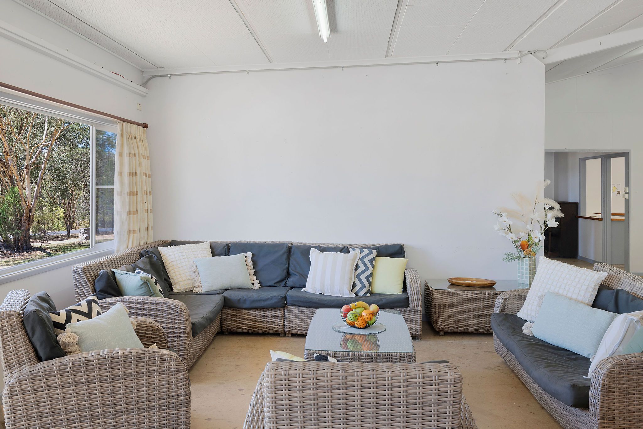 Copeton Waters Bunkhouse living room