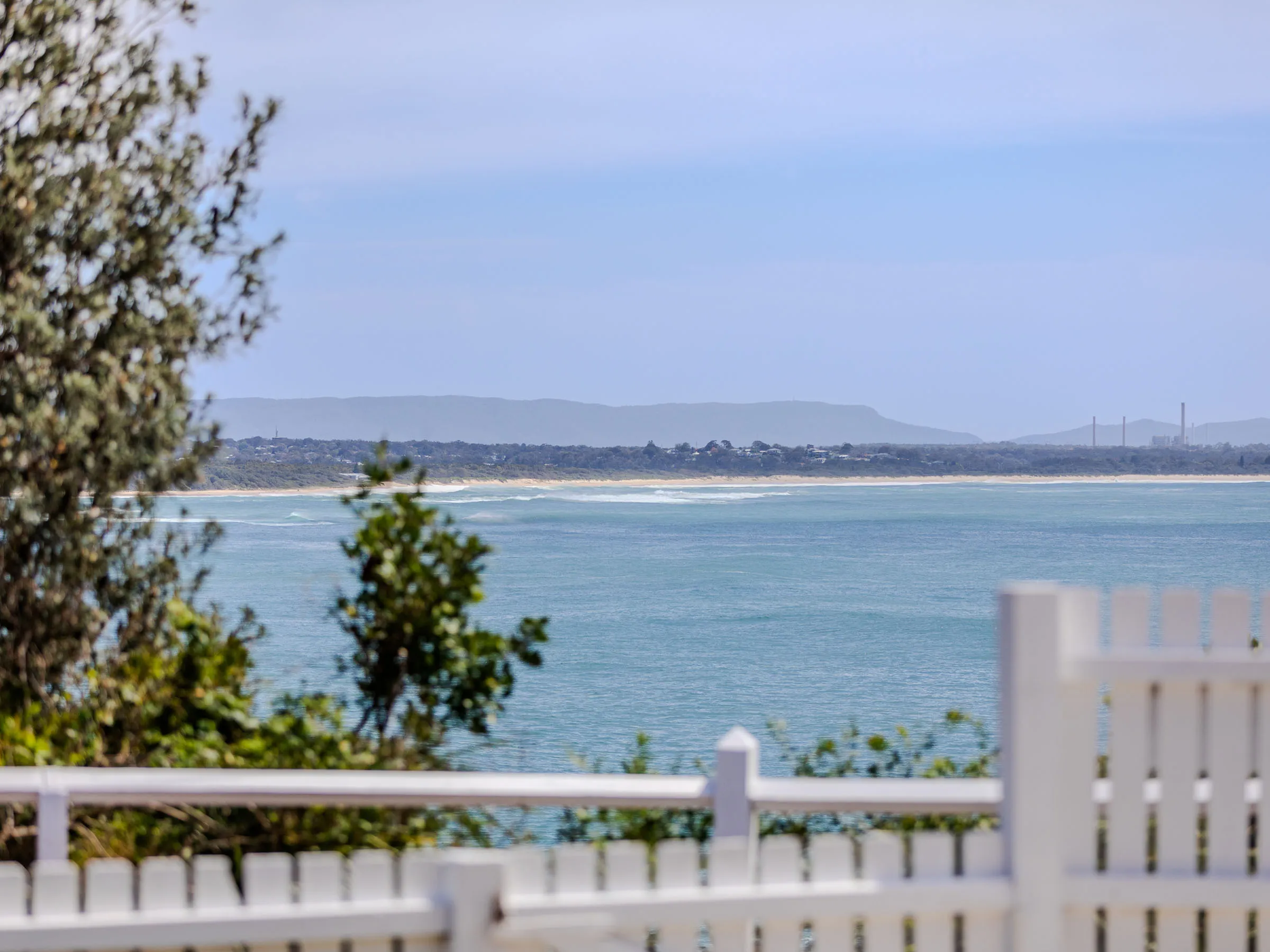 Norah Head Lighthouse ocean view cabin accommodation