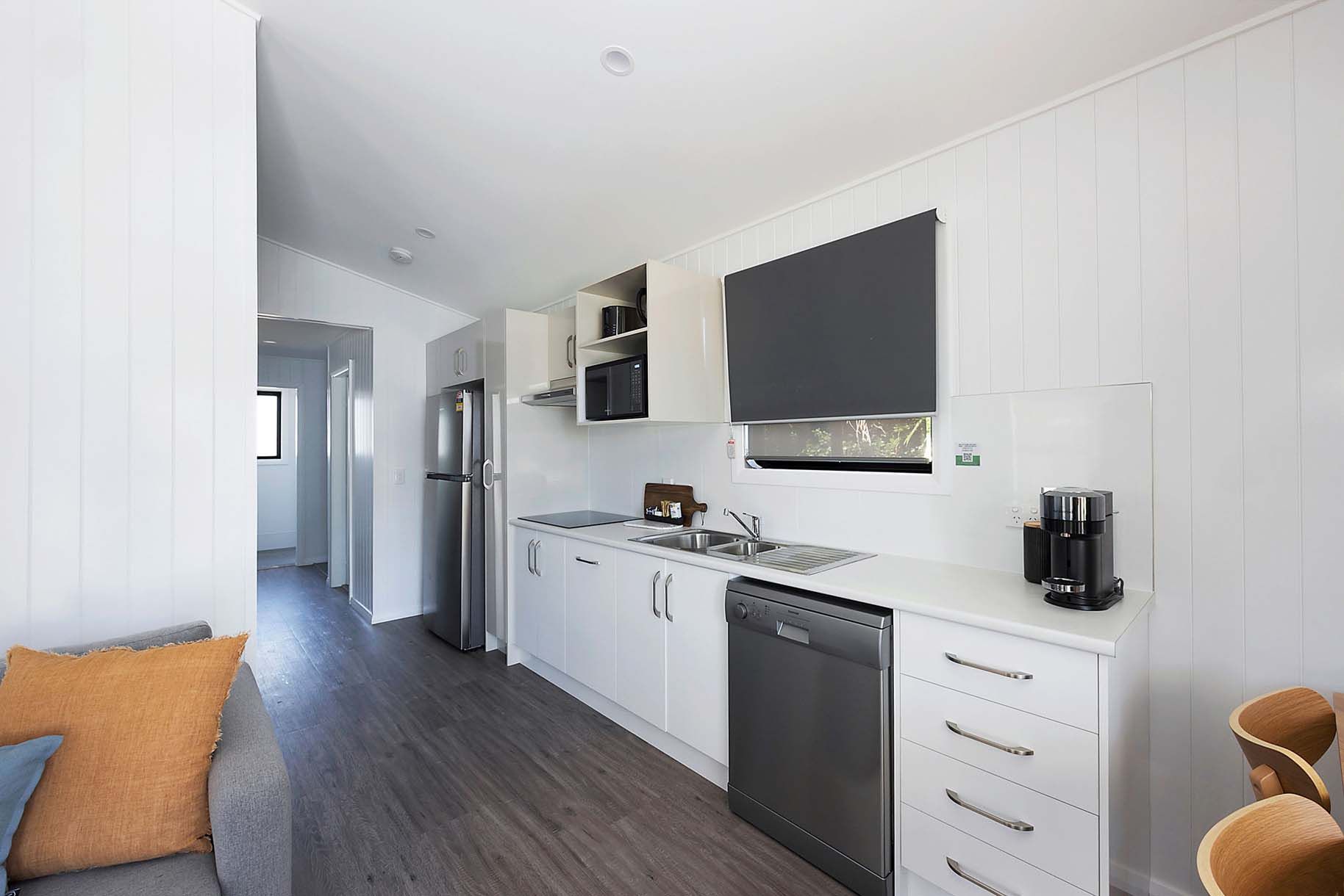 Forster Beach Superior Cabin Sleeps 4 Kitchen