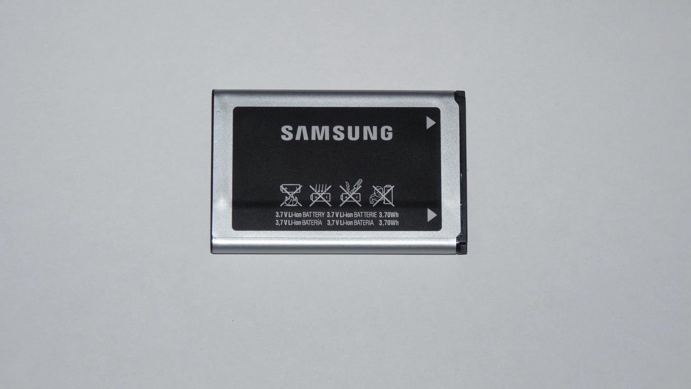 Li-ion battery from Samsung mobile phone.