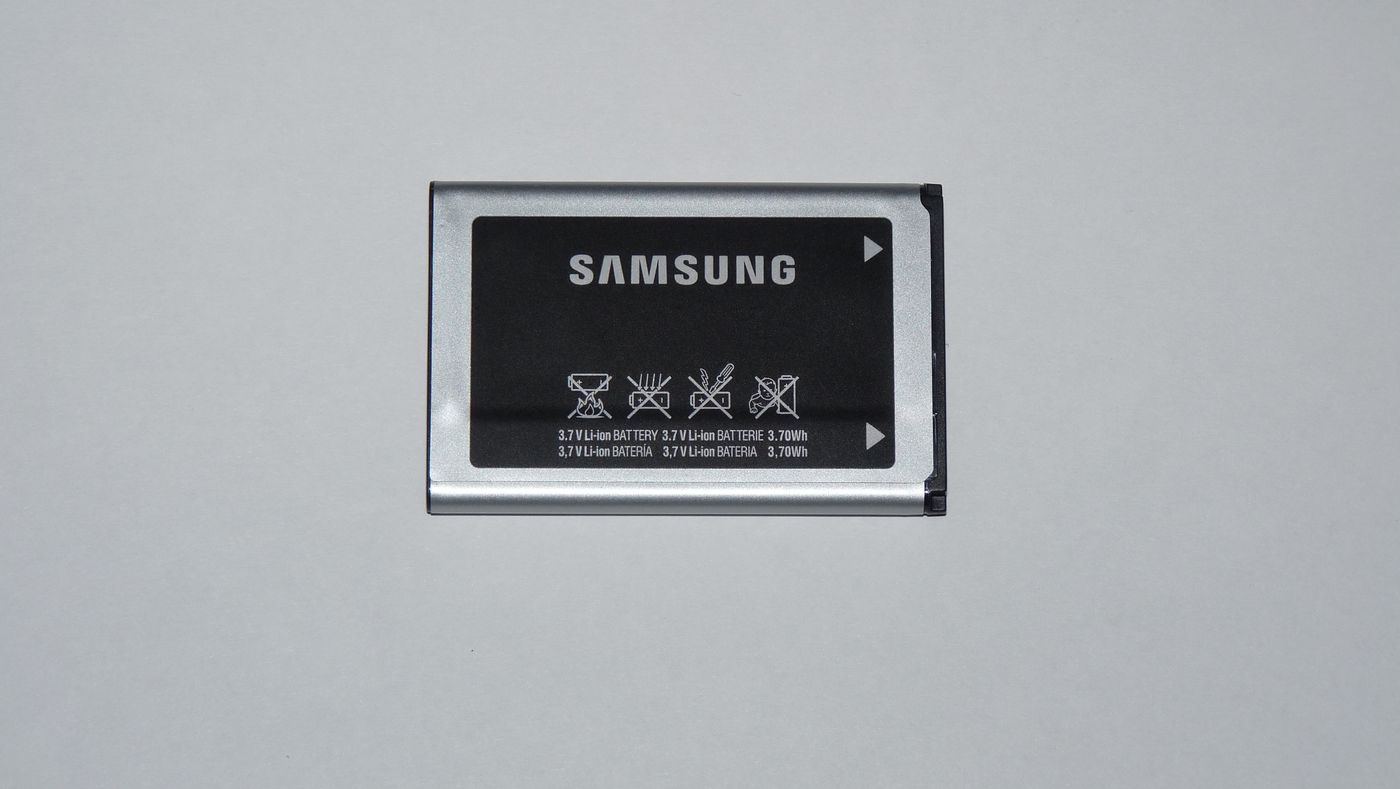 Li-ion battery from Samsung mobile phone.