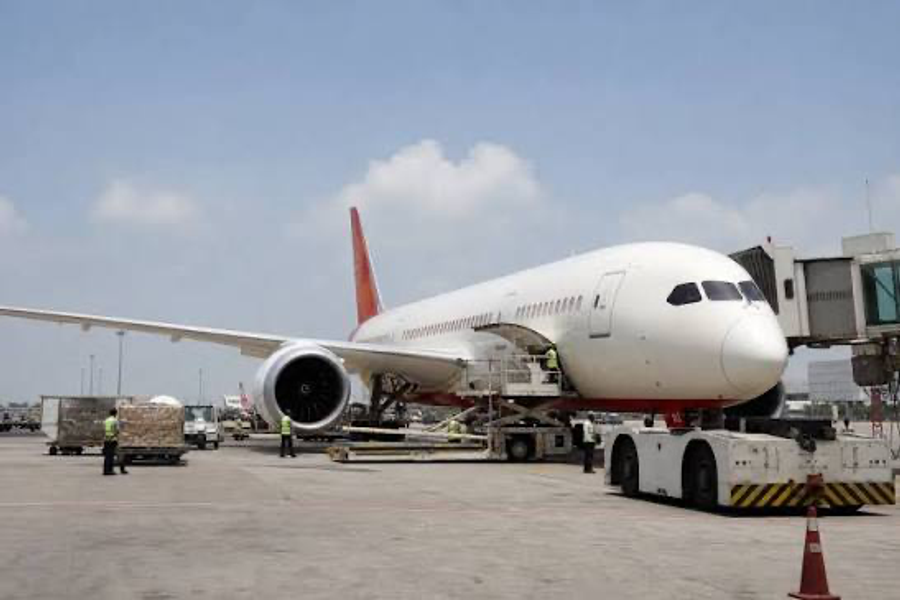 Temasek Backs Singapore Airlines’ Air India Investment as $1.5 Billion Funding Request Draws Scrutiny