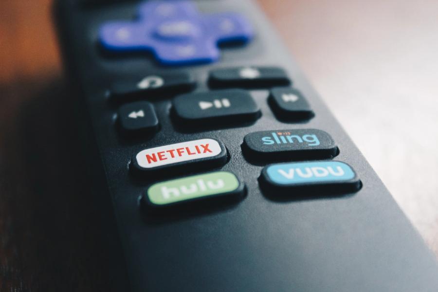 Smart TV remote control with Netflix streaming button