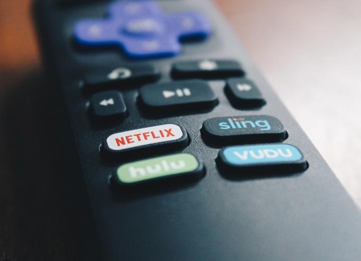 Smart TV remote control with Netflix streaming button