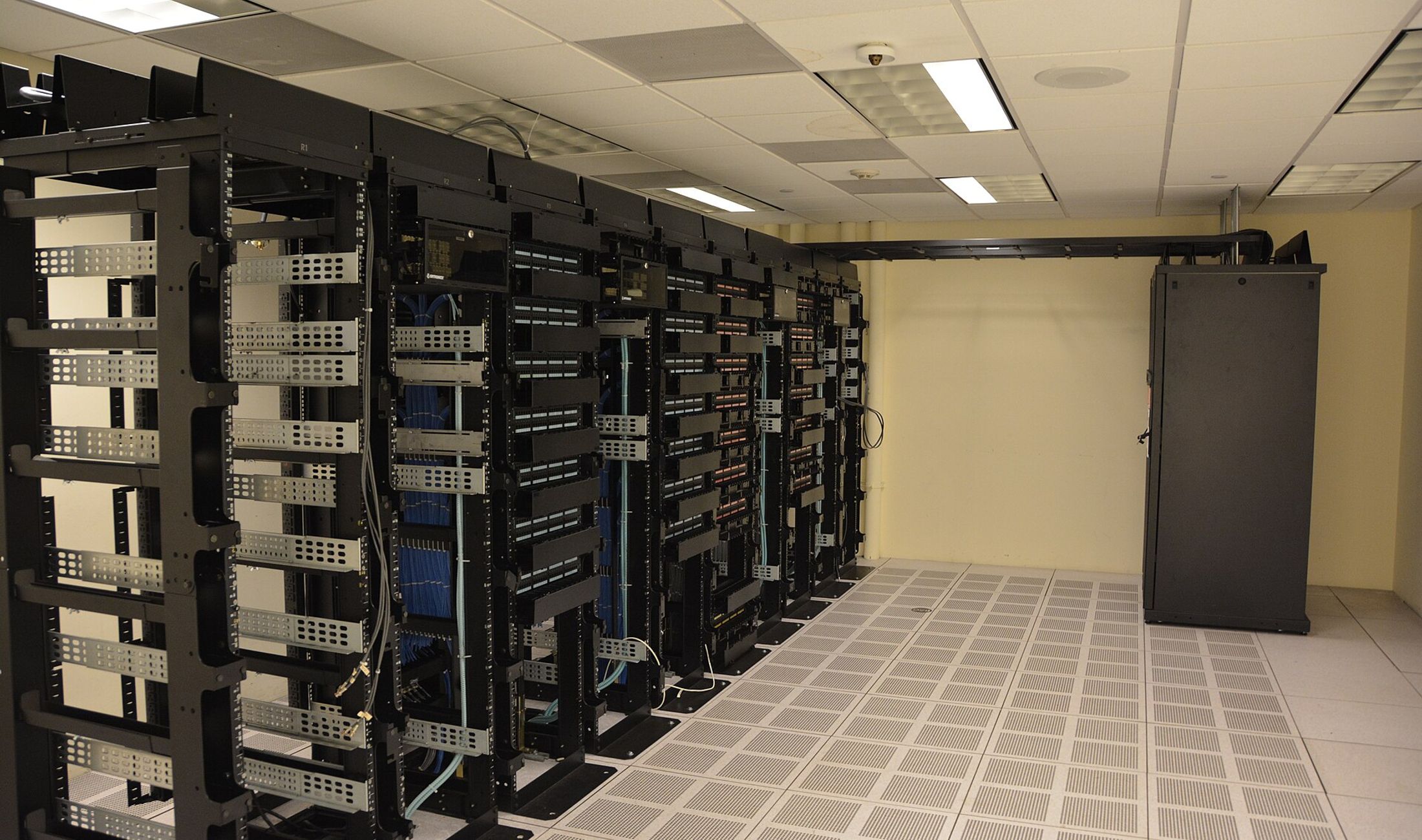 High-performance AI computing datacenter servers powering next-gen models