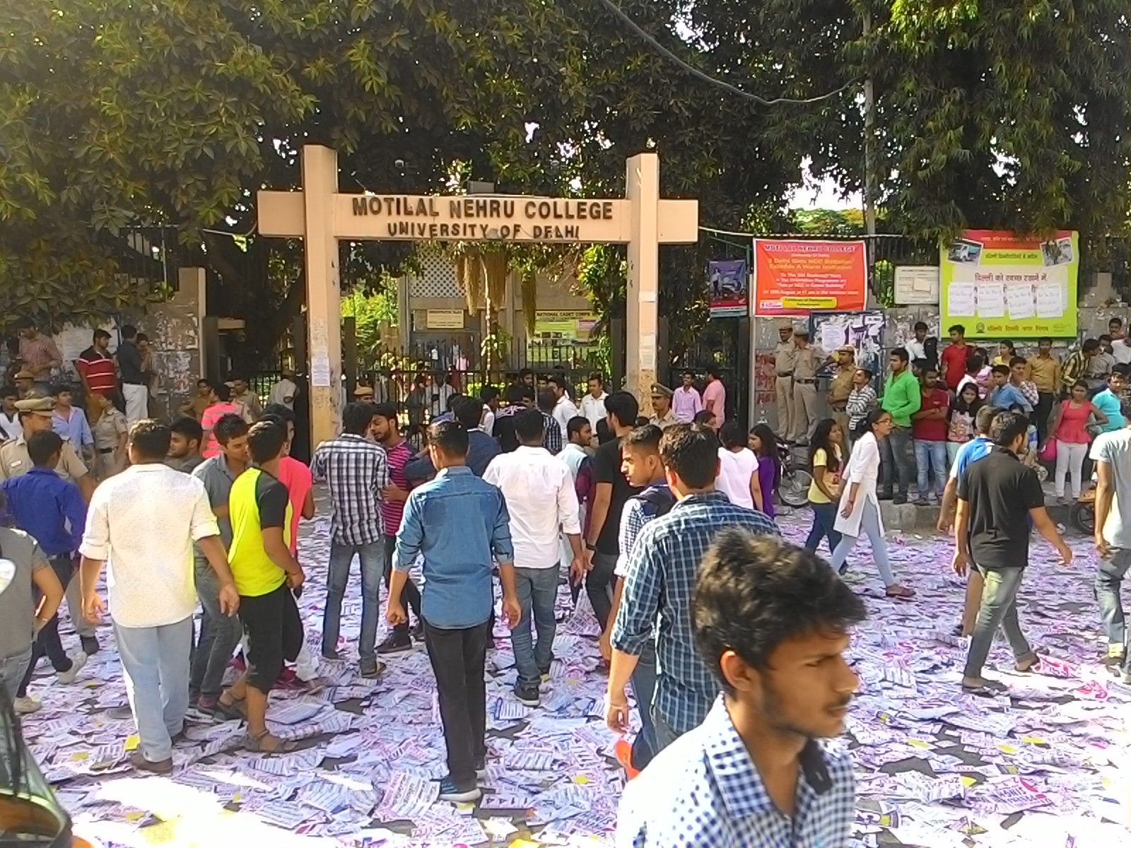 Student election campaigning during DUSU elections at Delhi University